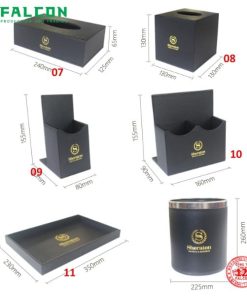 Một số chi tiết trong bộ đồ da khách sạn