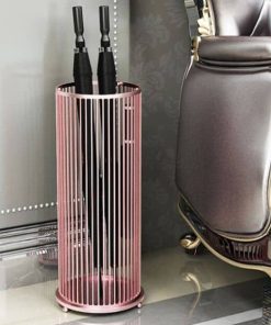 Sọt đựng ô dù được thiết kế đơn giản những cực kỳ tiện lợi
