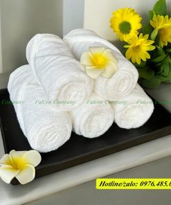 Khăn lay tay trắng trơn cotton 100% mềm mại , kích thước 34x34 cao cấp cho khách sạn