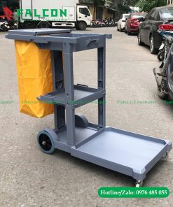 Xe dọn vệ sinh có nắp cho khách sạn